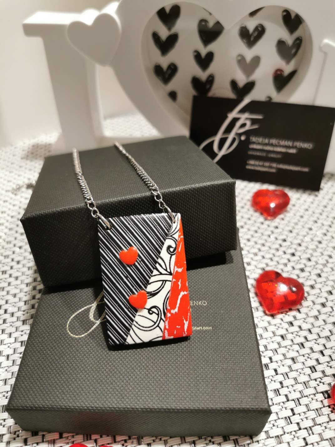 Ogrlica valentinova 80